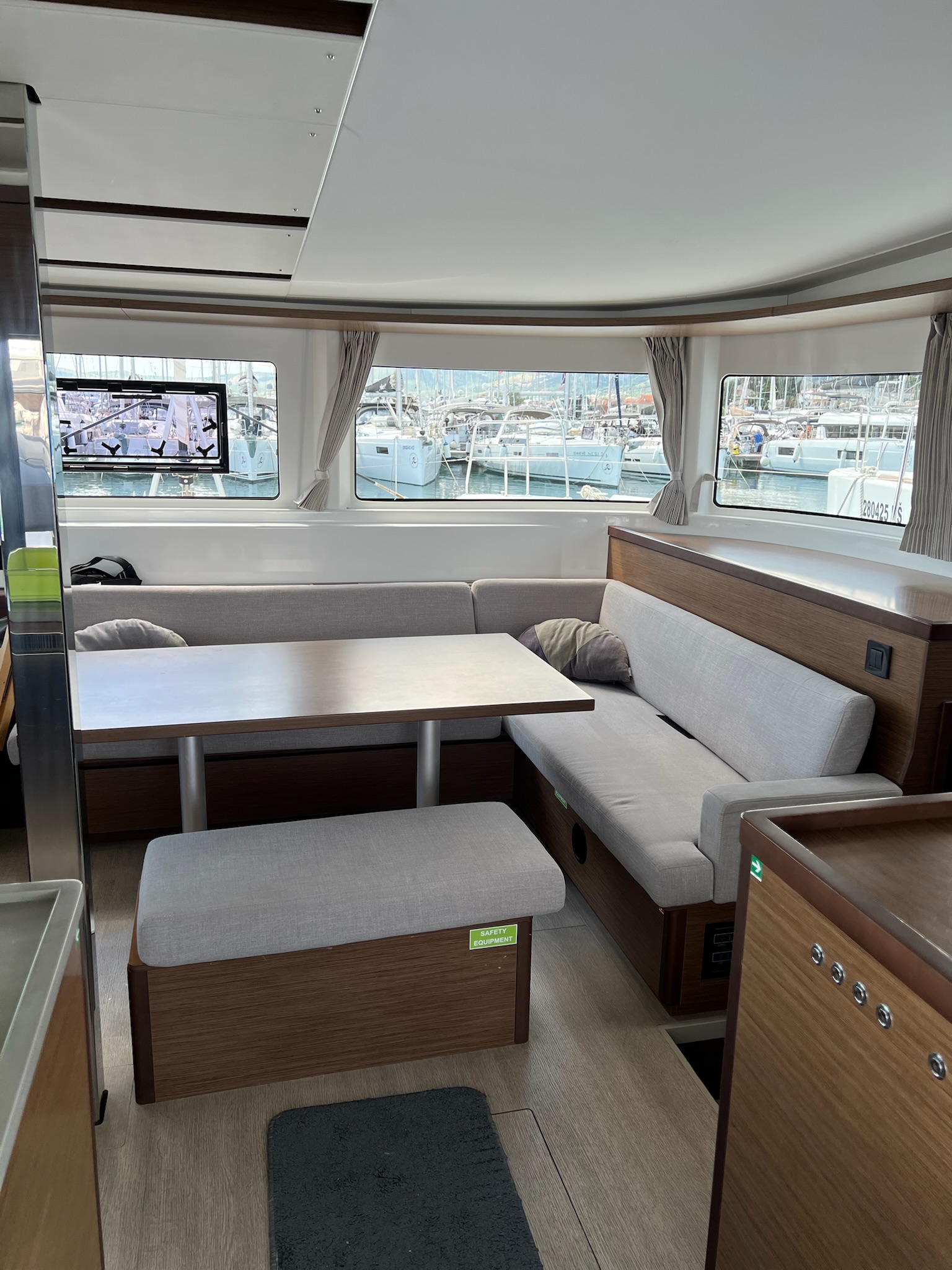 Lagoon 46 - 4 + 2 cab. — photo 16