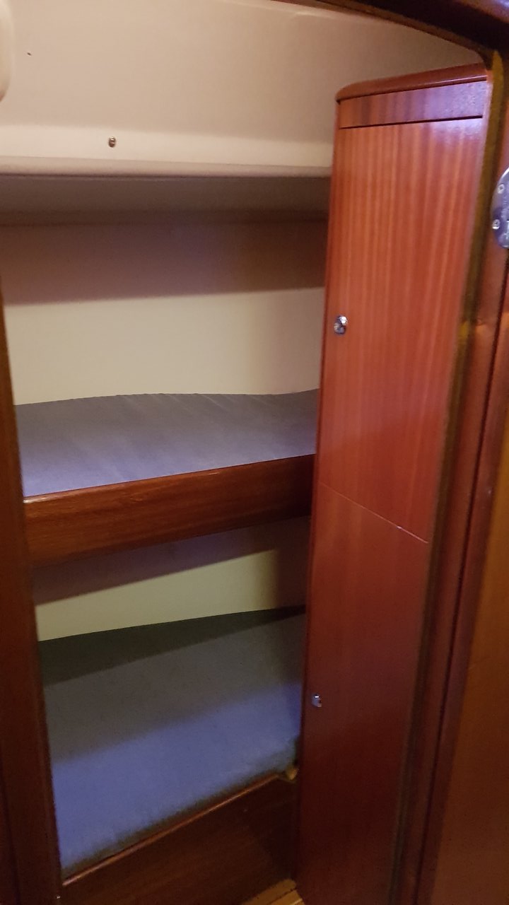 Bavaria 49 — photo 8