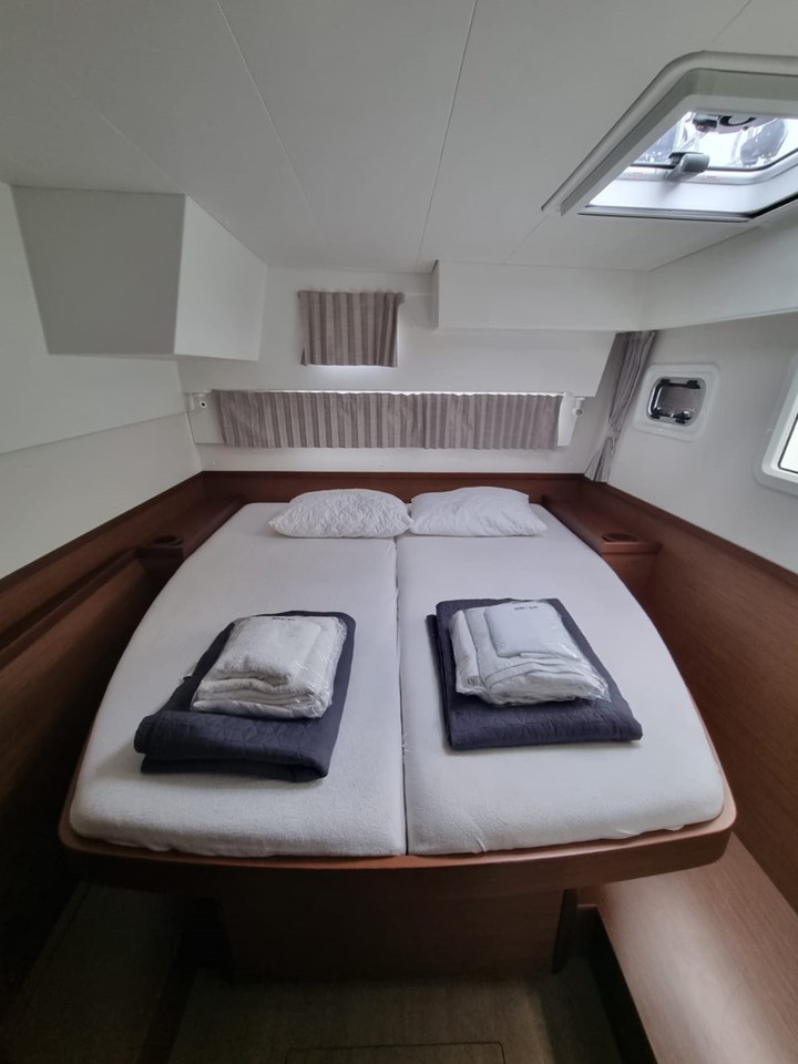 Lagoon 42 - 4 + 2 cab. — photo 18
