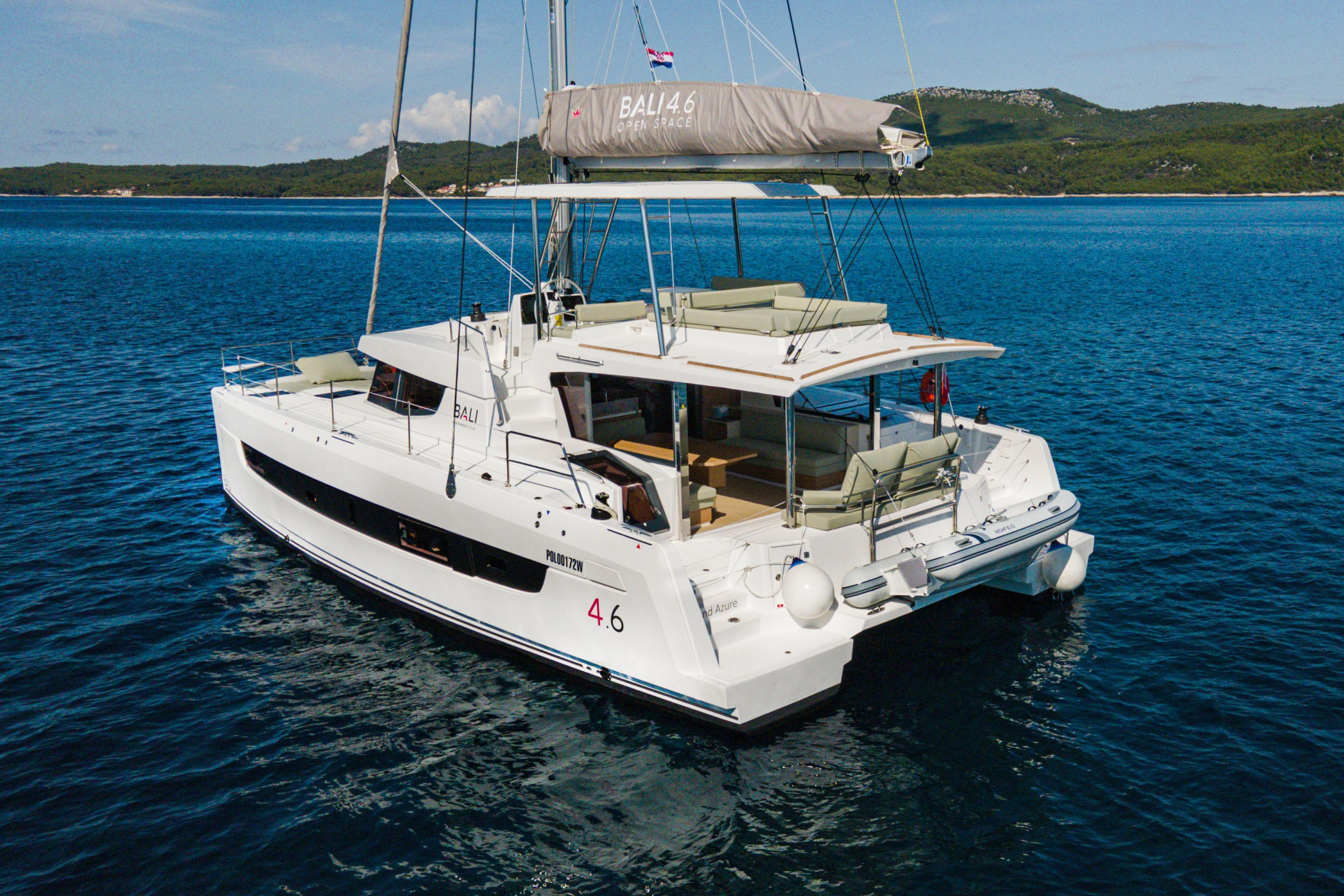 Bali 4.6 - 5 + 1 cab. — photo 1