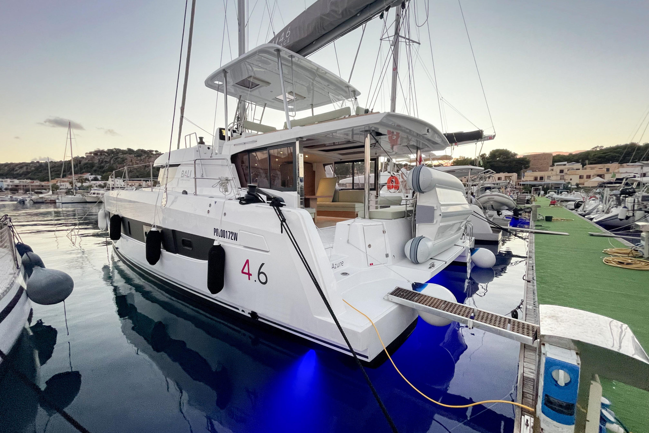 Bali 4.6 - 5 + 1 cab. — photo 6