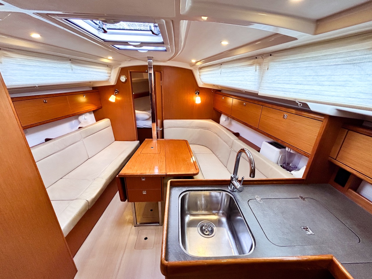 Bavaria 34 — photo 10