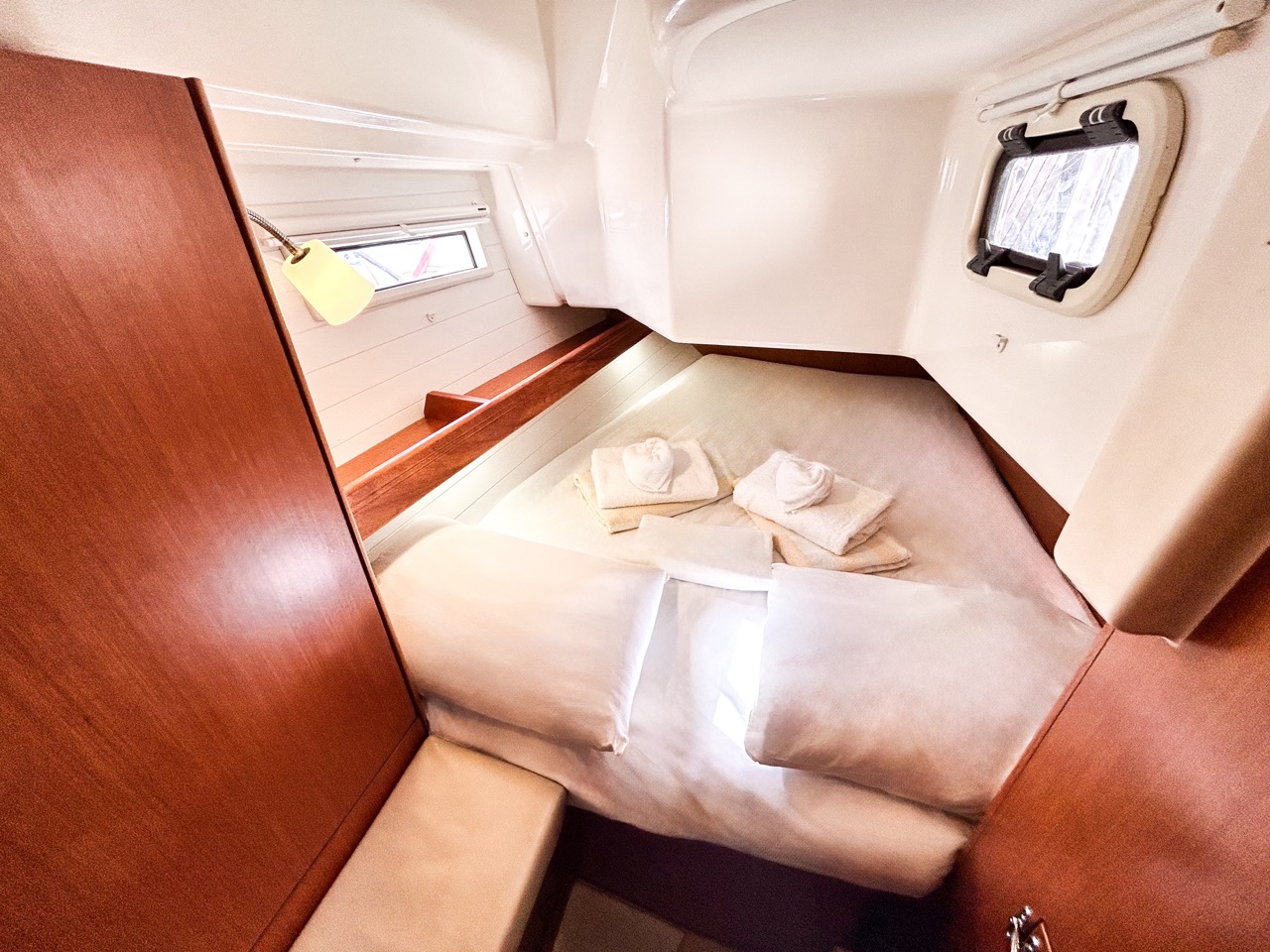 Bavaria 34 — photo 17