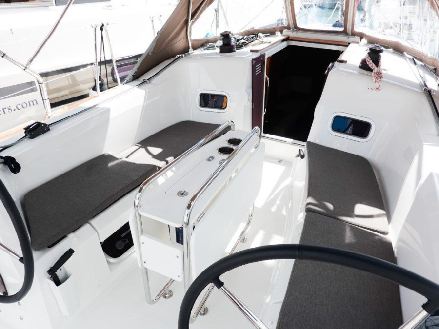 Sun Odyssey 349 - 3 cab. — photo 11