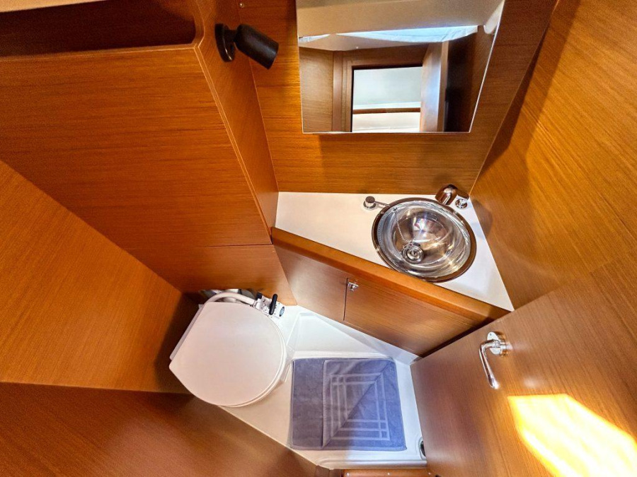 Sun Odyssey 349 - 3 cab. — photo 30