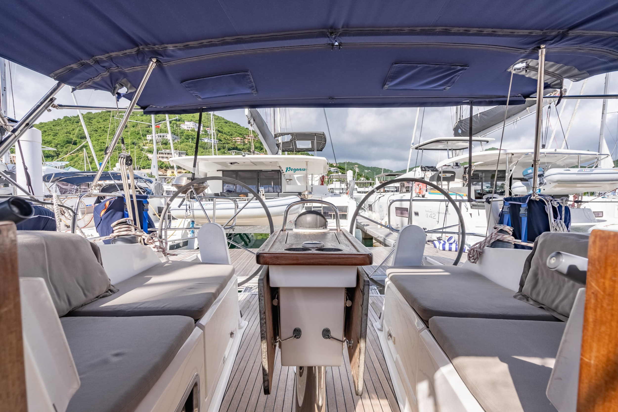 Bavaria 37 - 2 cab. — photo 13