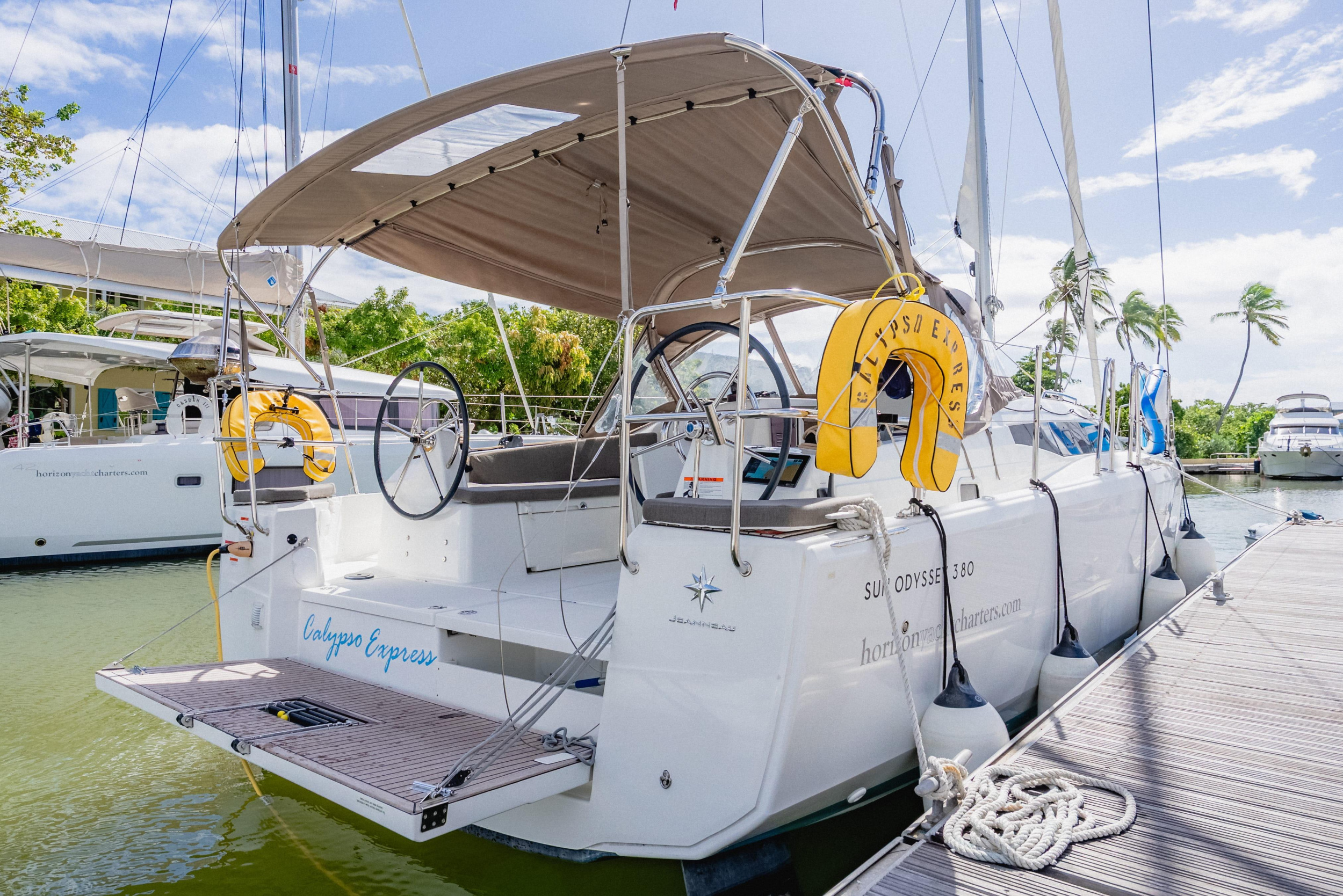 Sun Odyssey 380 - 3 cab. — photo 7