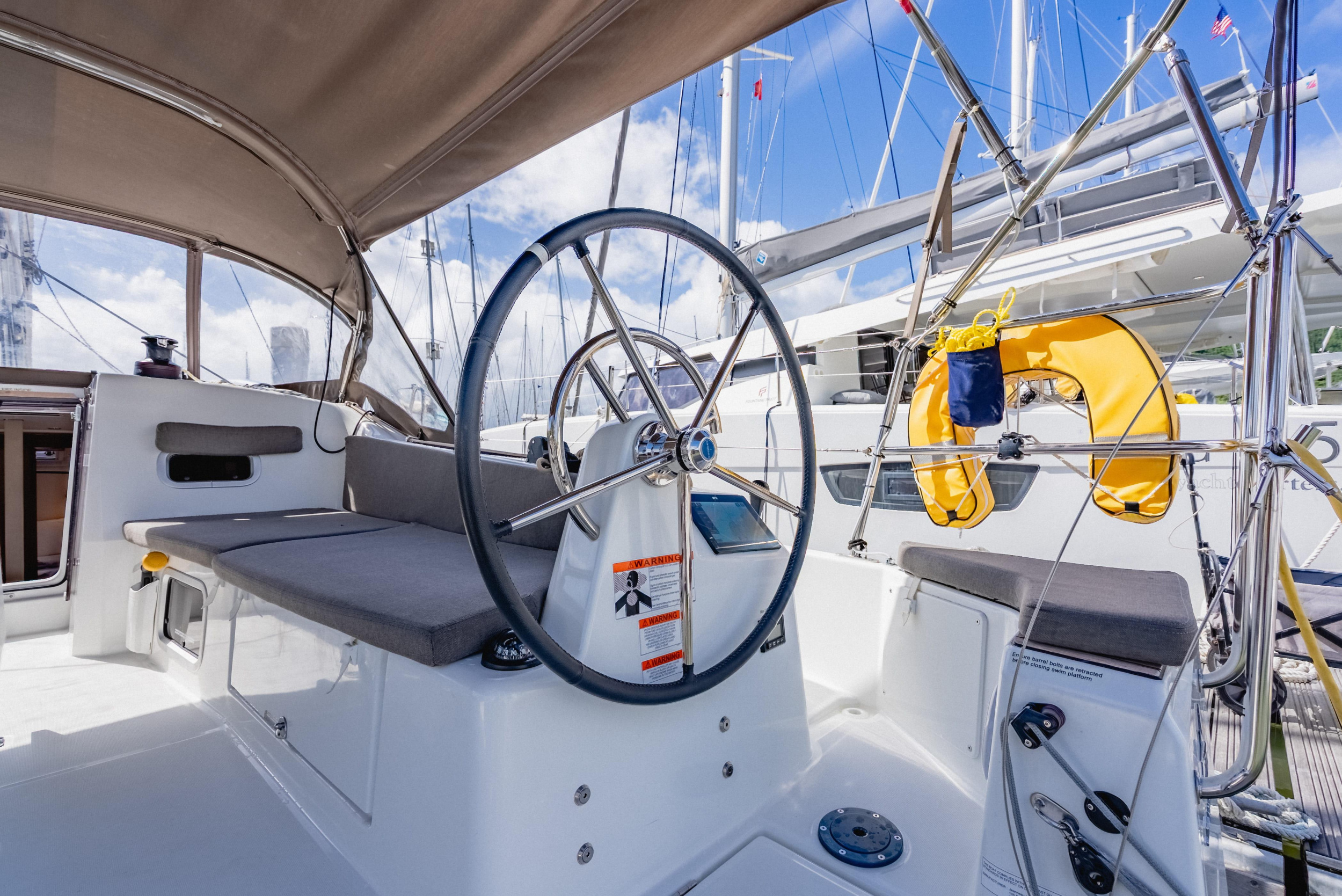 Sun Odyssey 380 - 3 cab. — photo 12