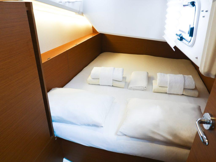 Sun Odyssey 380 - 3 cab. — photo 23