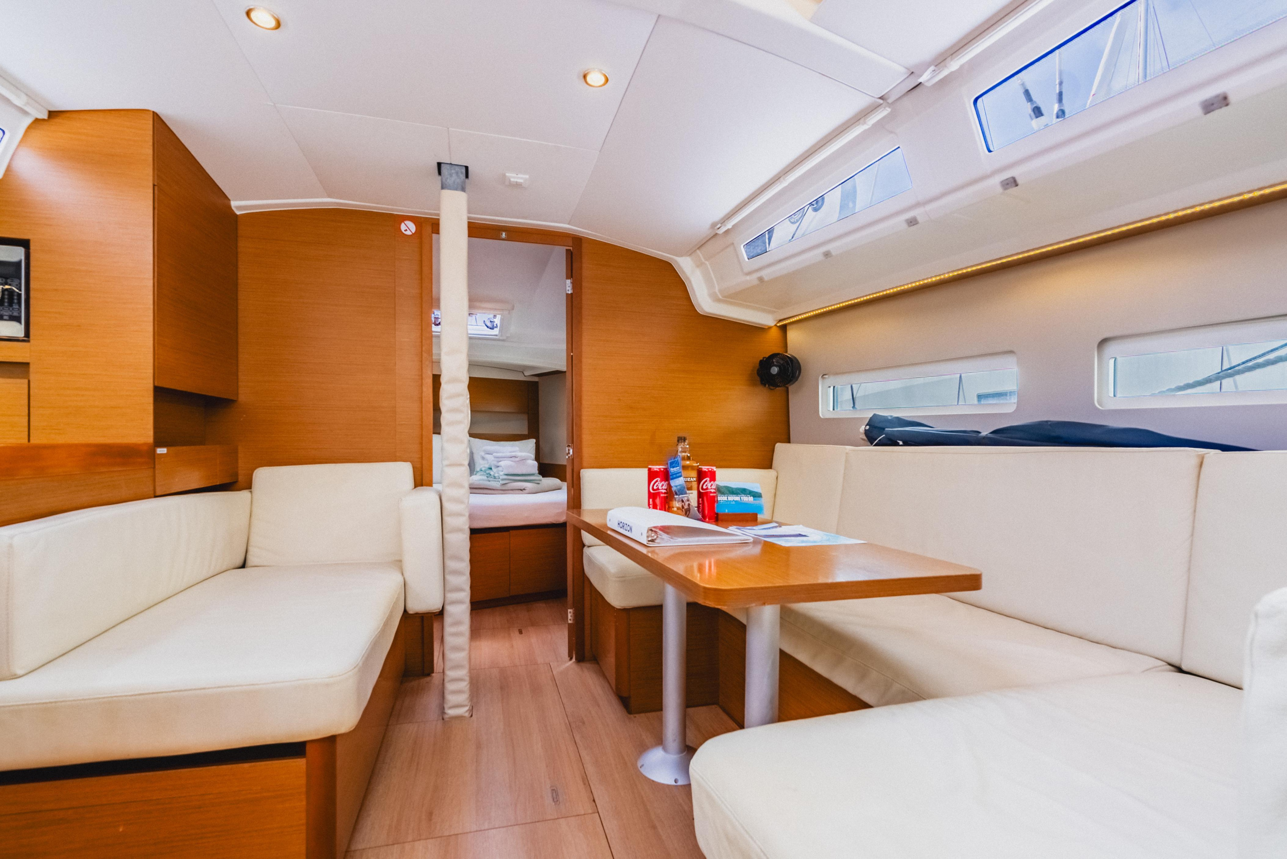 Sun Odyssey 410 - 3 cab. — photo 20