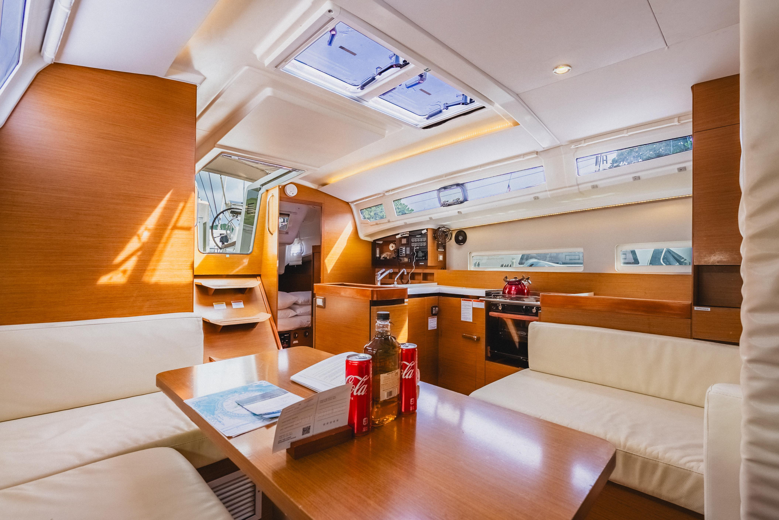 Sun Odyssey 410 - 3 cab. — photo 21