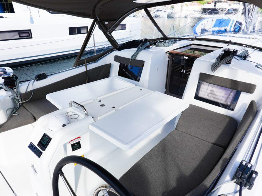 Sun Odyssey 410 - 3 cab. — photo 15