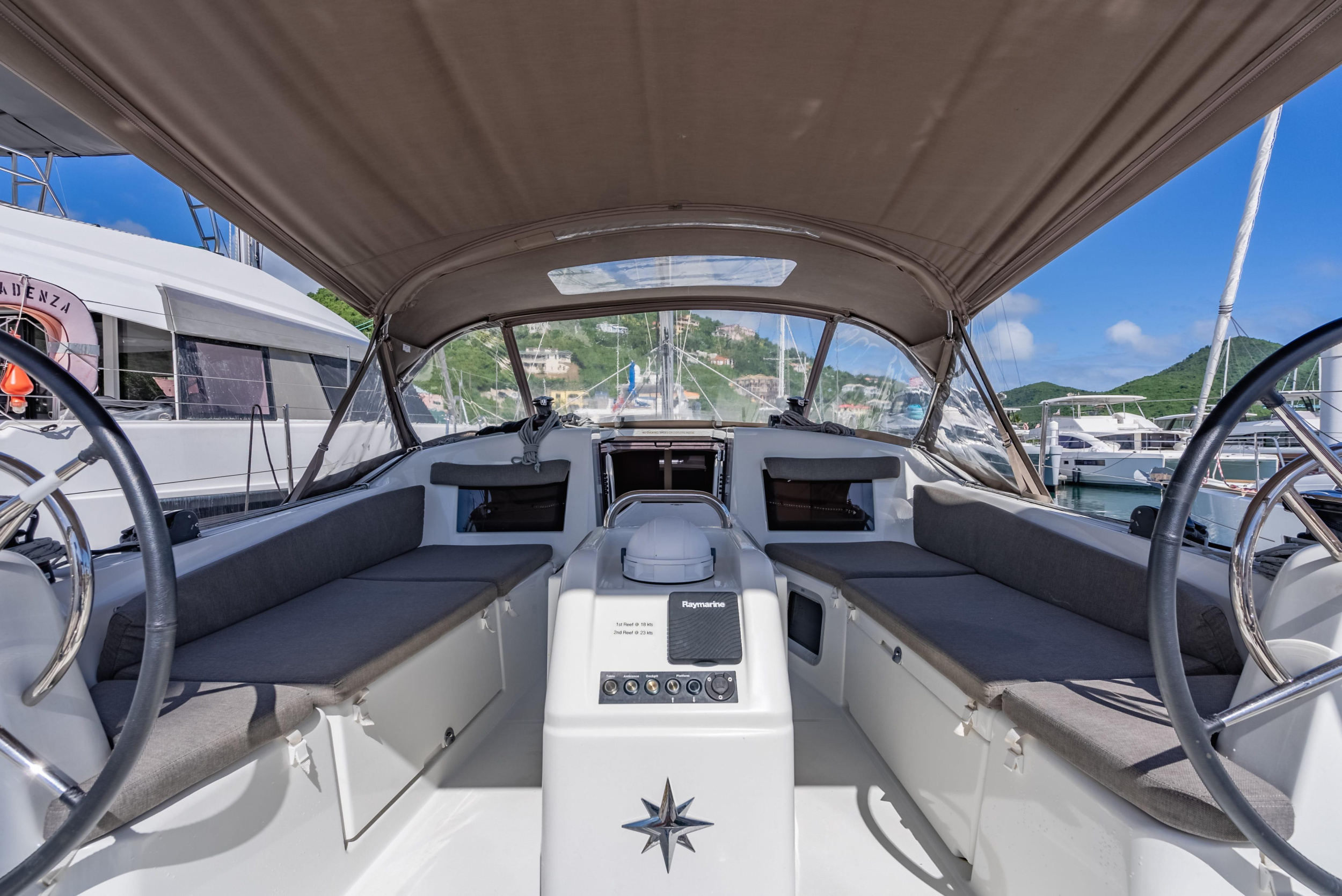 Sun Odyssey 410 - 3 cab. — photo 24