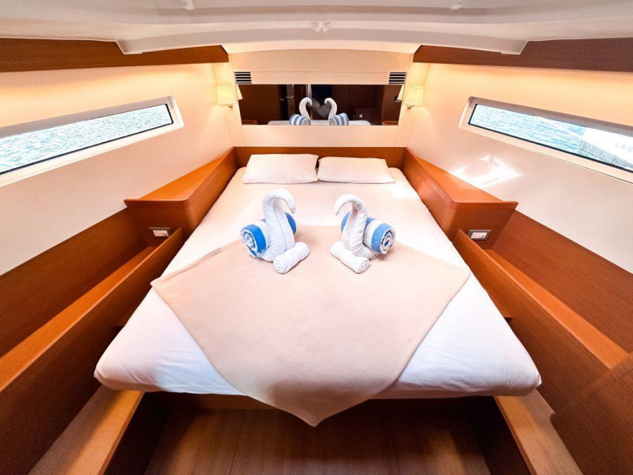Sun Odyssey 440 - 3 cab. — photo 24