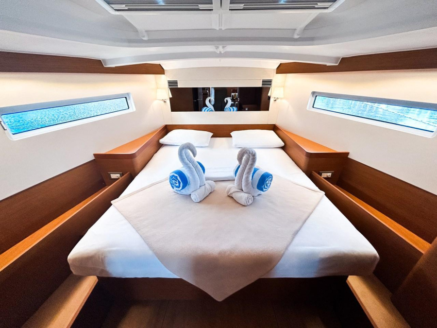 Sun Odyssey 440 - 3 cab. — photo 26