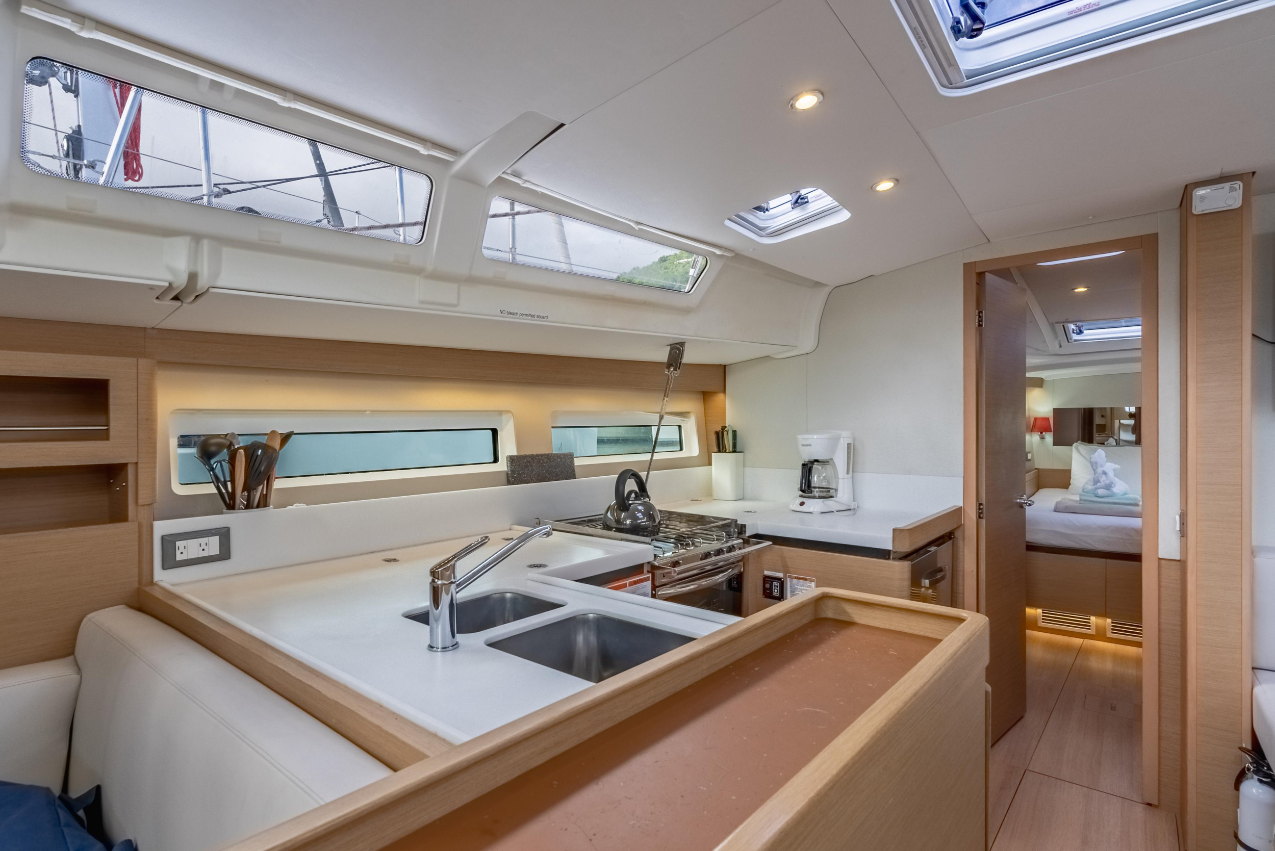 Sun Odyssey 490 - 3 cab. — photo 24