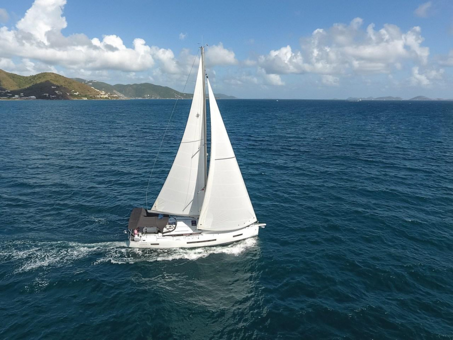 Sun Odyssey 490 - 4 + 1 cab. — photo 9