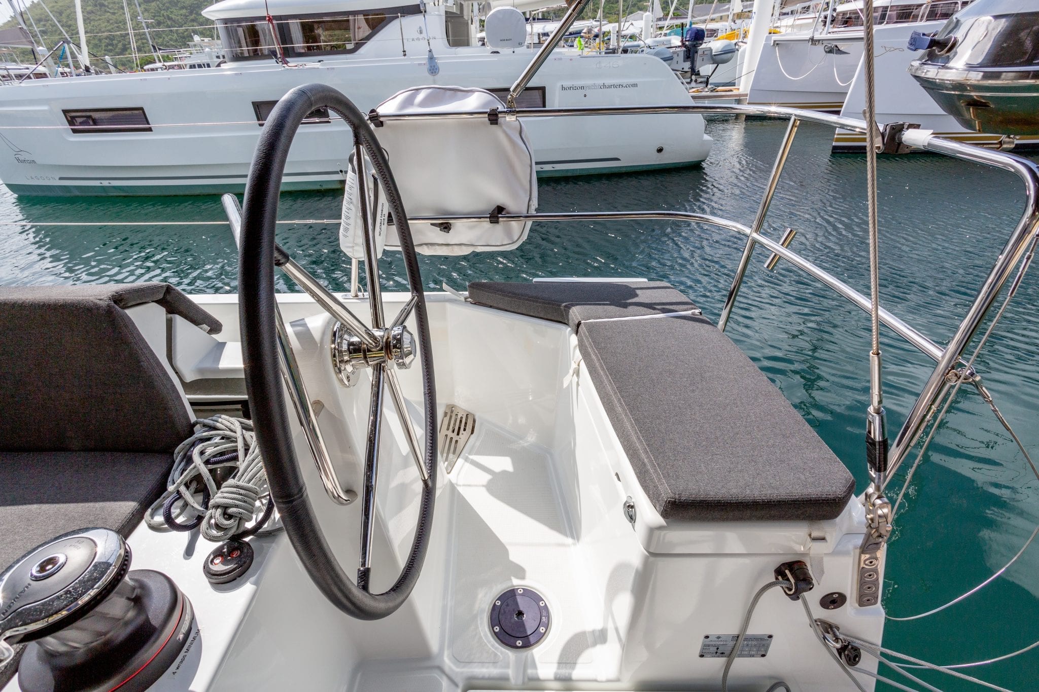 Sun Odyssey 490 - 4 + 1 cab. — photo 22