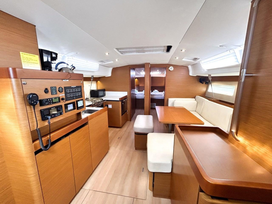 Sun Odyssey 490 - 4 + 1 cab. — photo 24