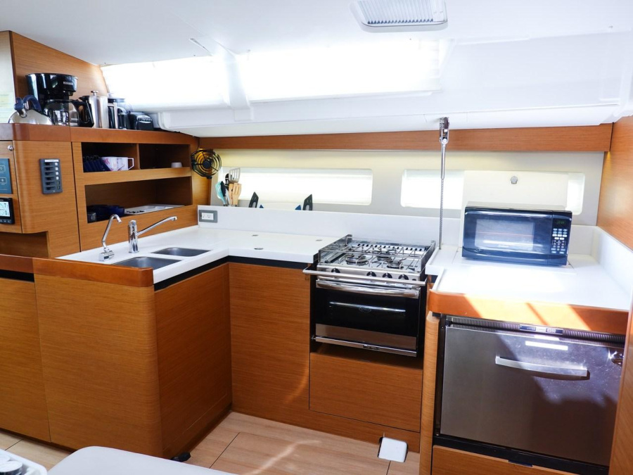 Sun Odyssey 490 - 4 + 1 cab. — photo 26
