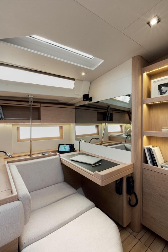 Oceanis 51.1 — photo 21