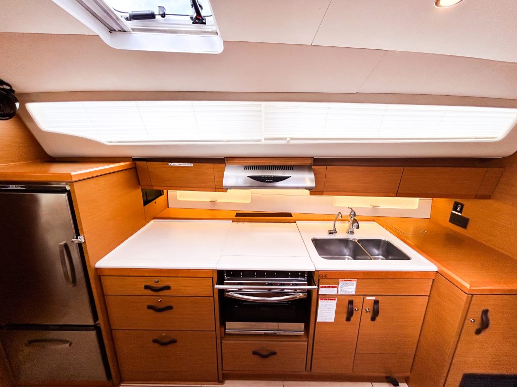 Jeanneau 54 - 3 cab. — photo 16