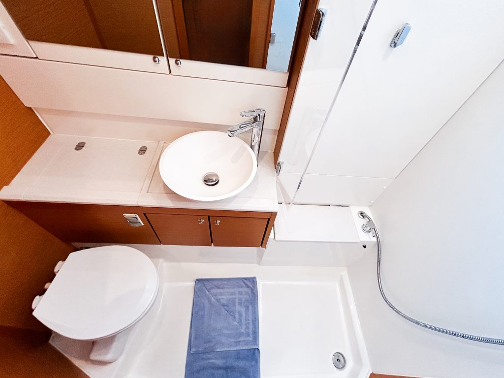 Jeanneau 54 - 3 cab. — photo 25