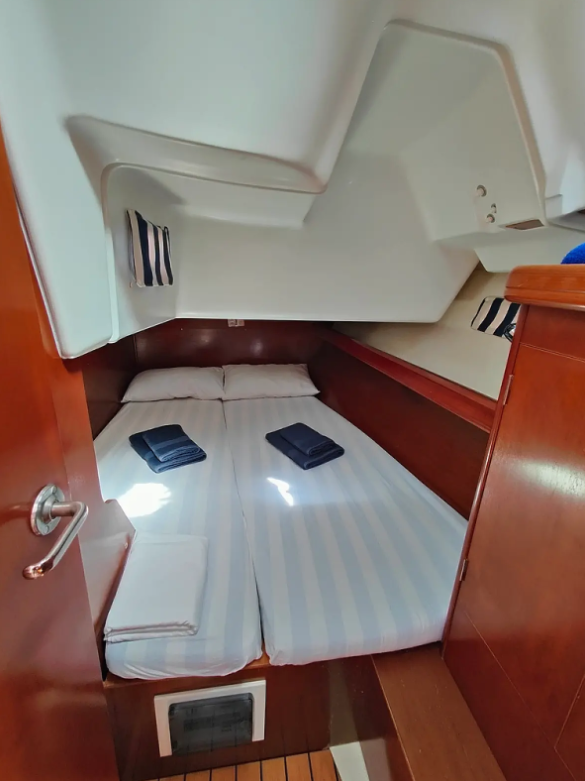 Oceanis Clipper 393 — photo 7