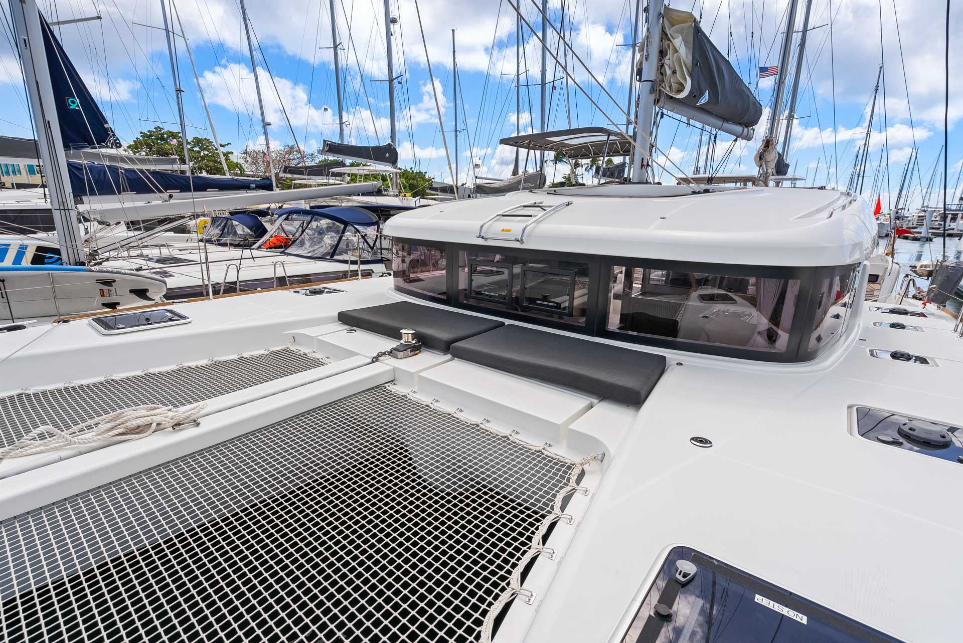 Lagoon 40 OW - 3 + 1 cab. — photo 9