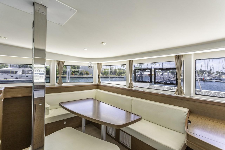 Fountaine Pajot Astrea 42 - 4 + 1 cab. — photo 18