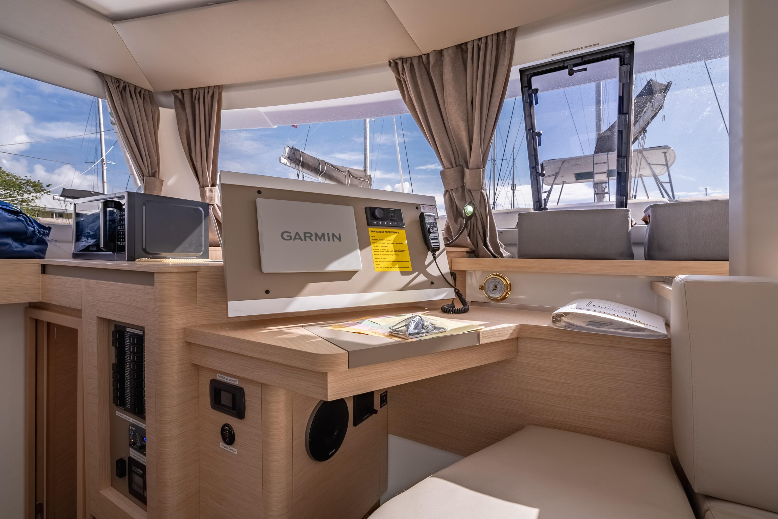 Fountaine Pajot Astrea 42 - 4 + 1 cab. — photo 22