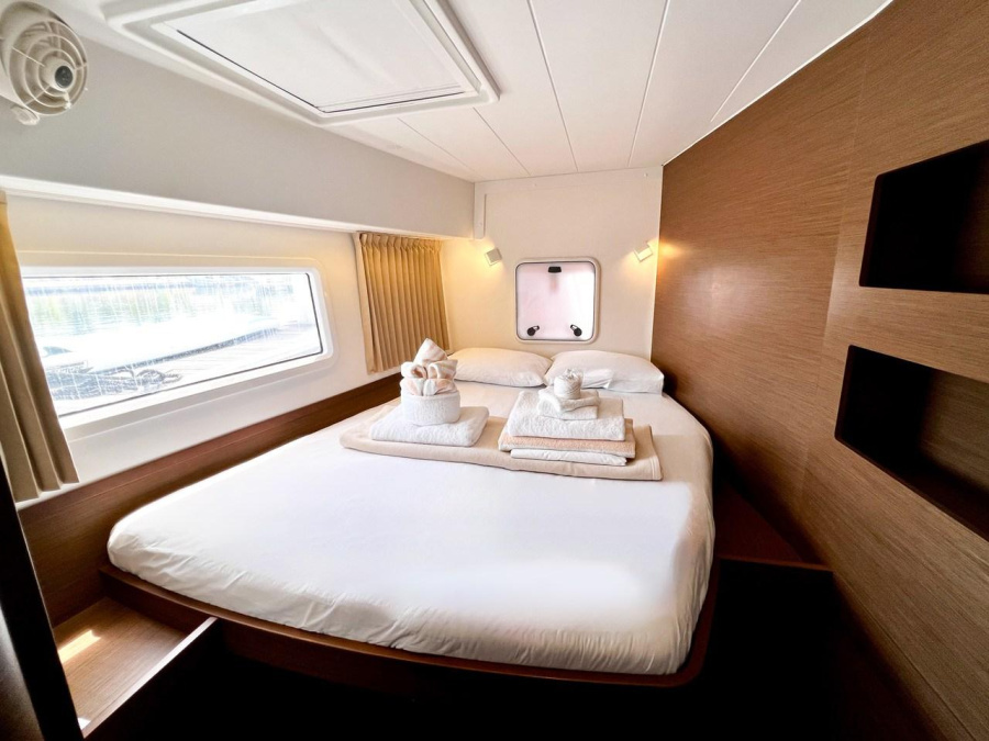 Fountaine Pajot Astrea 42 - 4 + 1 cab. — photo 26