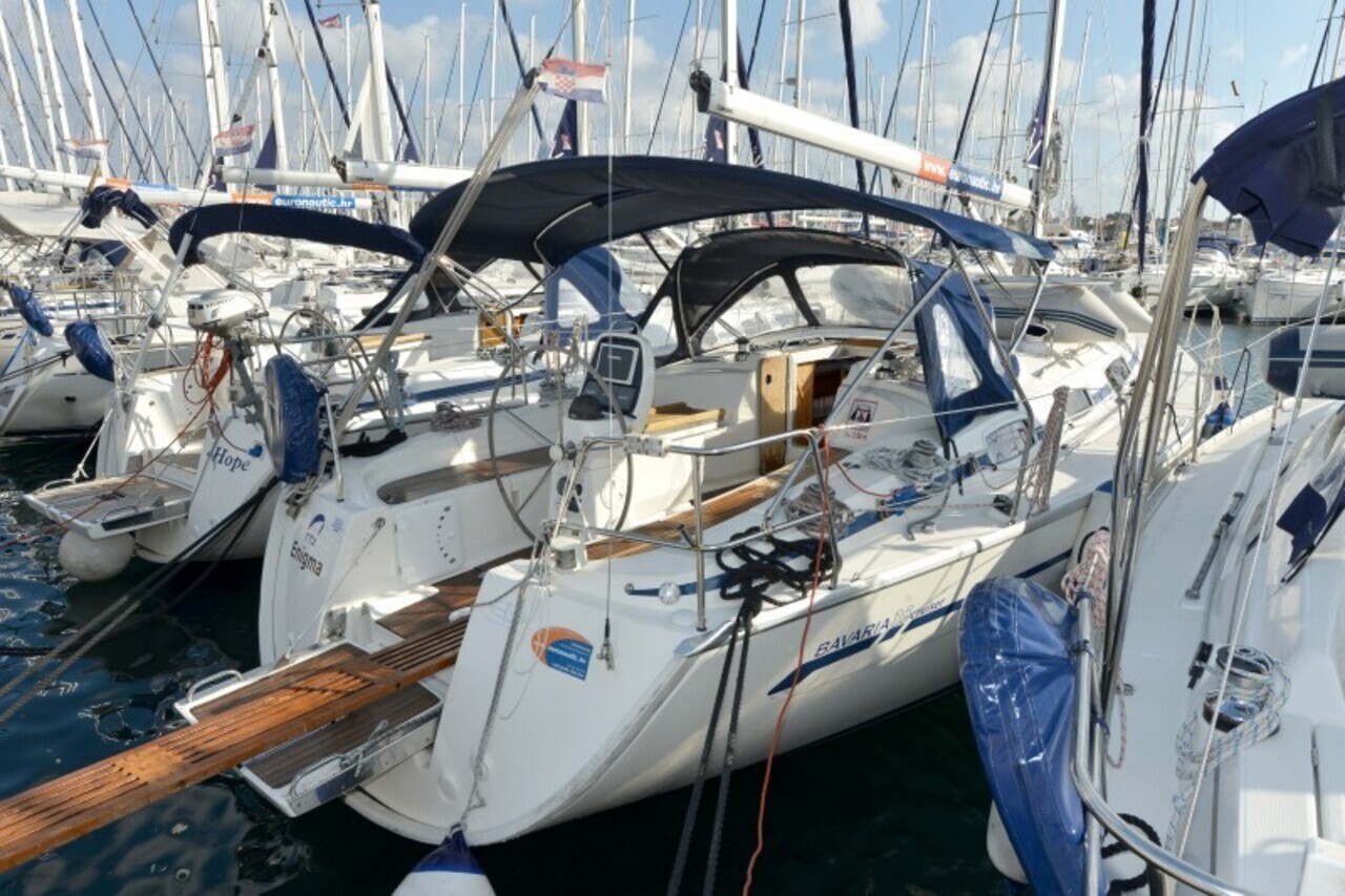 Bavaria 38 Cruiser — photo 4