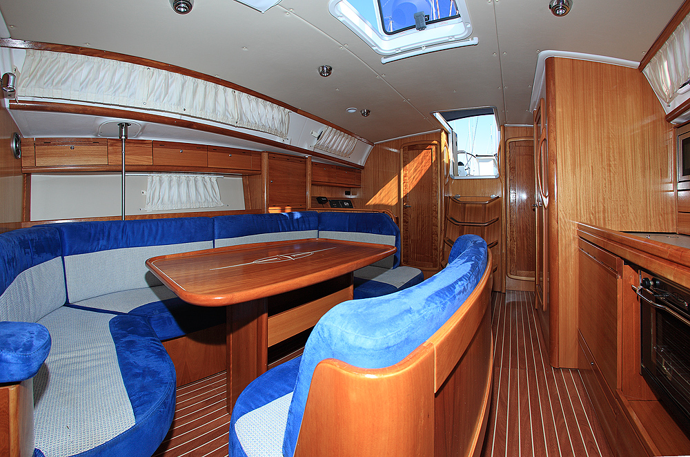 Bavaria 40 Cruiser — photo 8