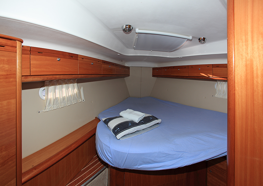 Bavaria 40 Cruiser — photo 12