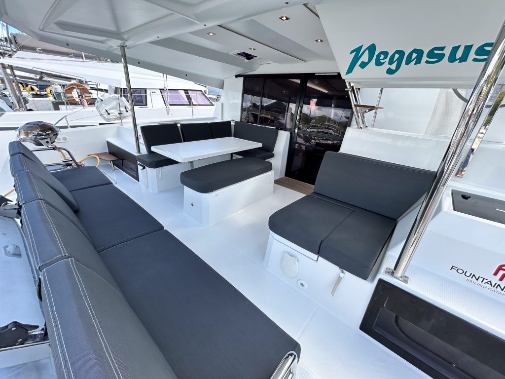 Fountaine Pajot Astrea 42 - 3 + 1 cab. — photo 8