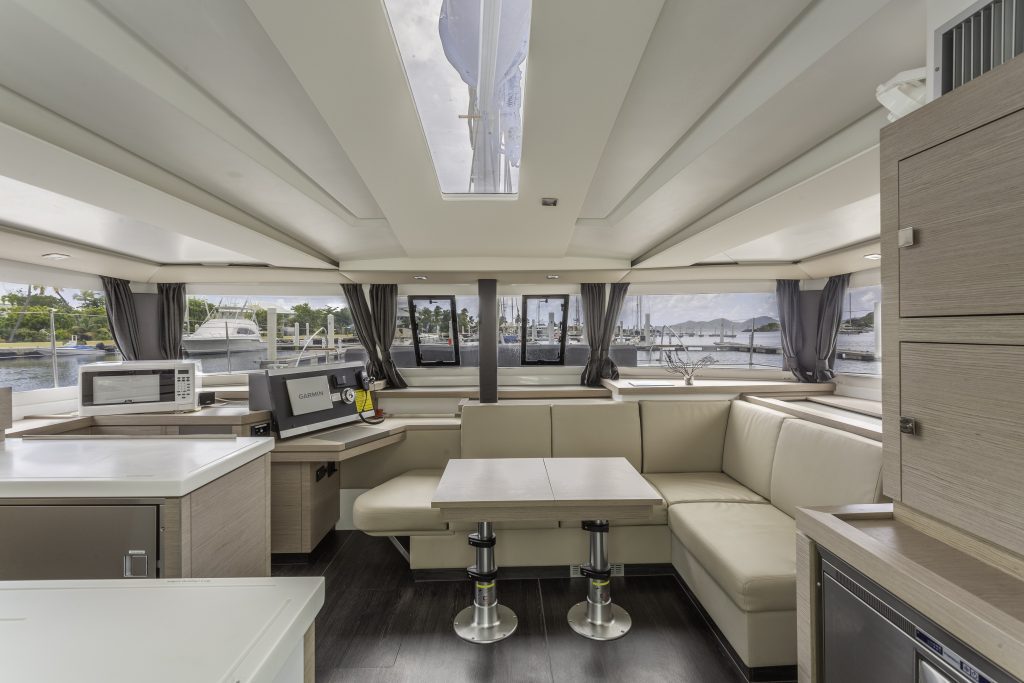 Fountaine Pajot Astrea 42 - 3 + 1 cab. — photo 15