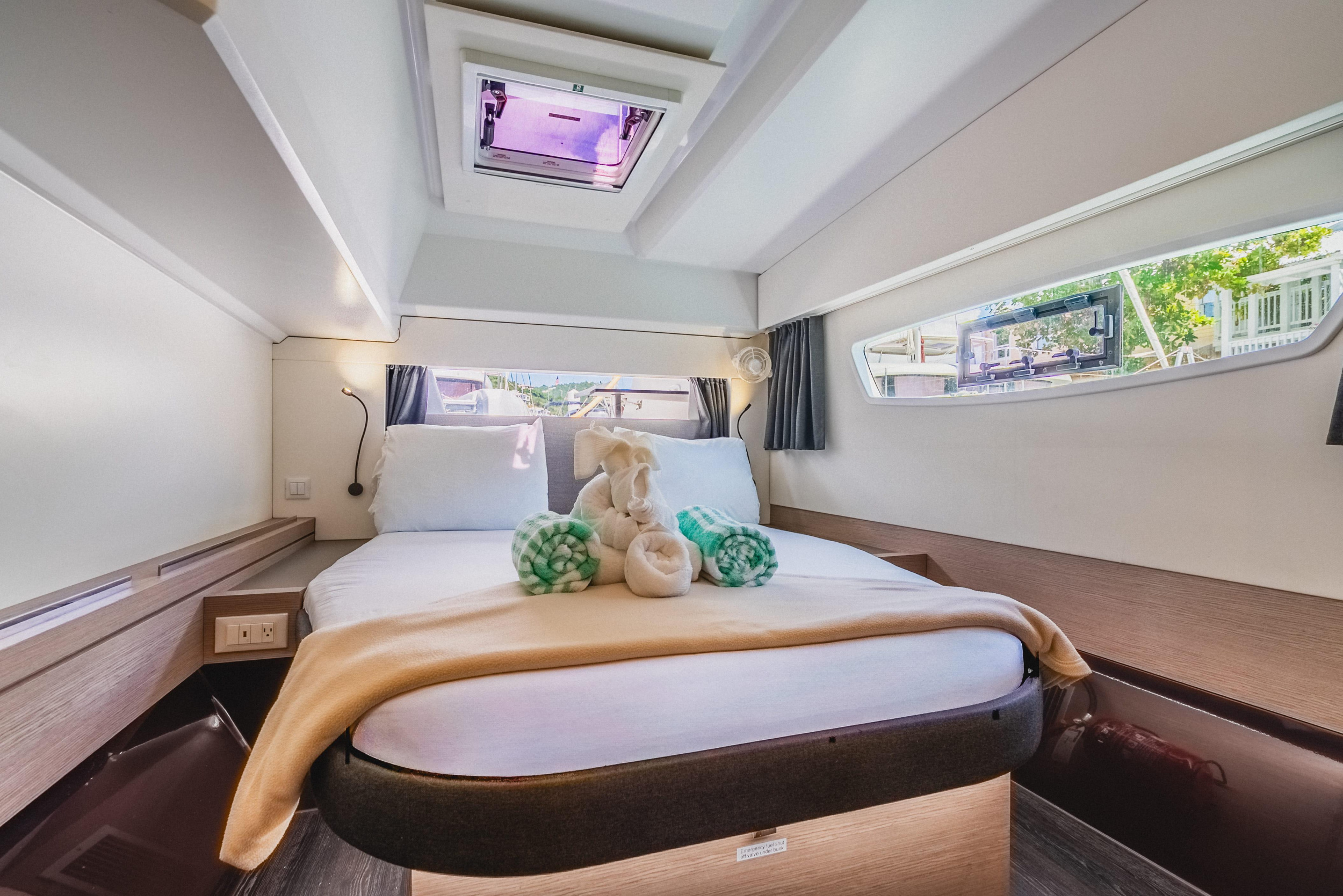 Fountaine Pajot Astrea 42 - 3 + 1 cab. — photo 24