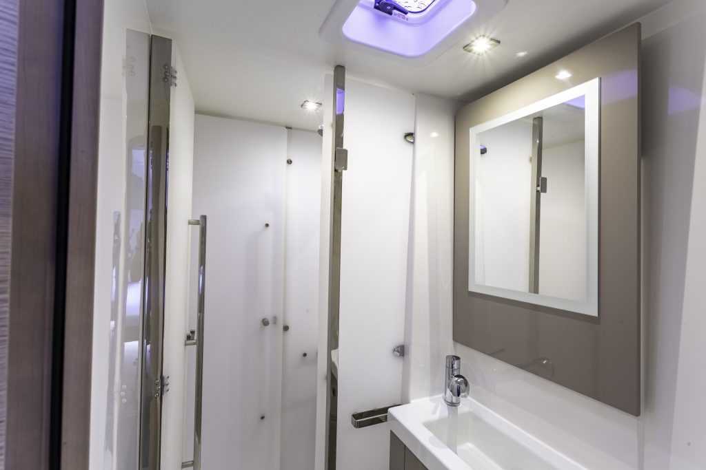 Fountaine Pajot Astrea 42 - 3 + 1 cab. — photo 28