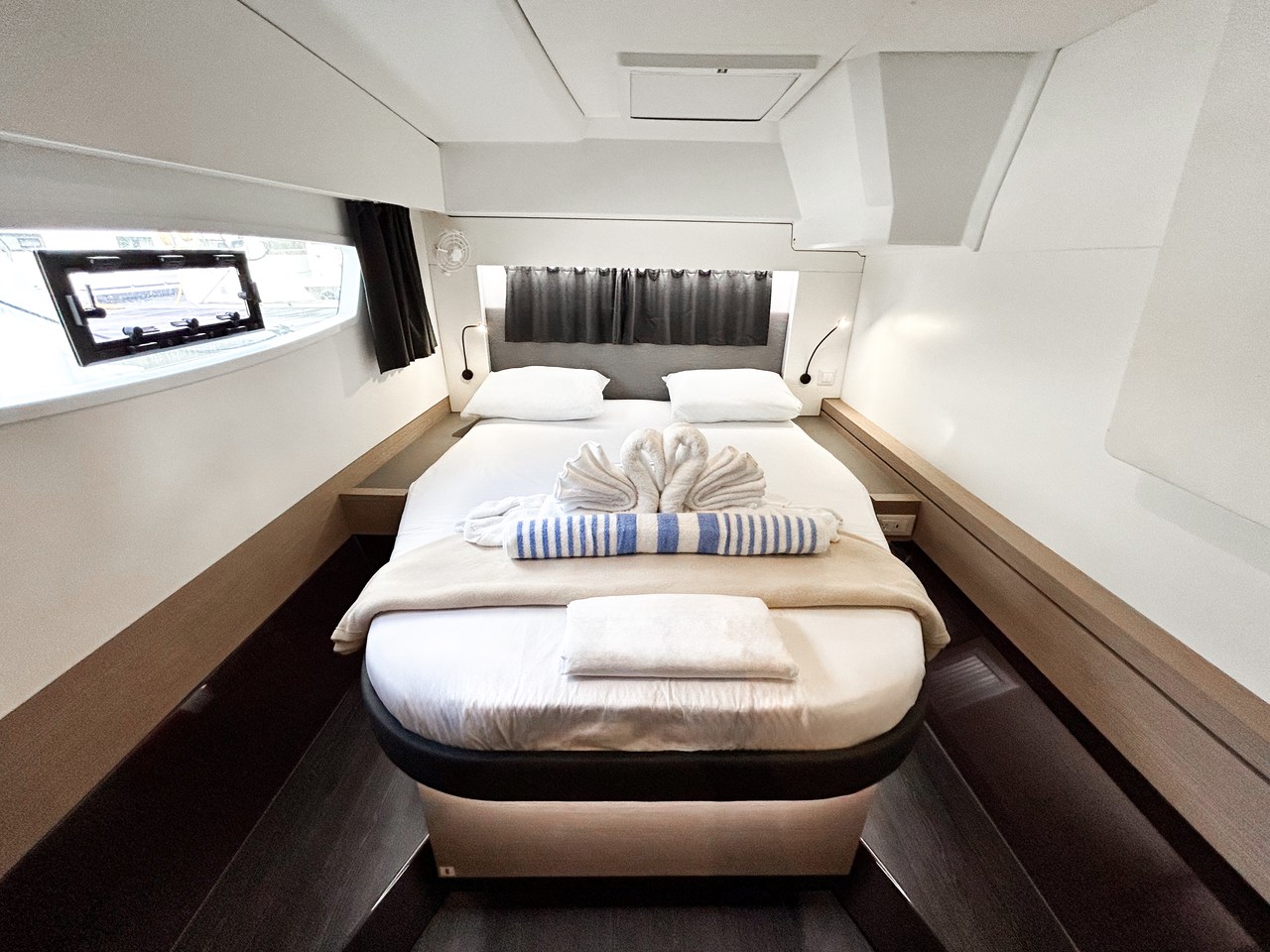 Fountaine Pajot Astrea 42 — photo 20