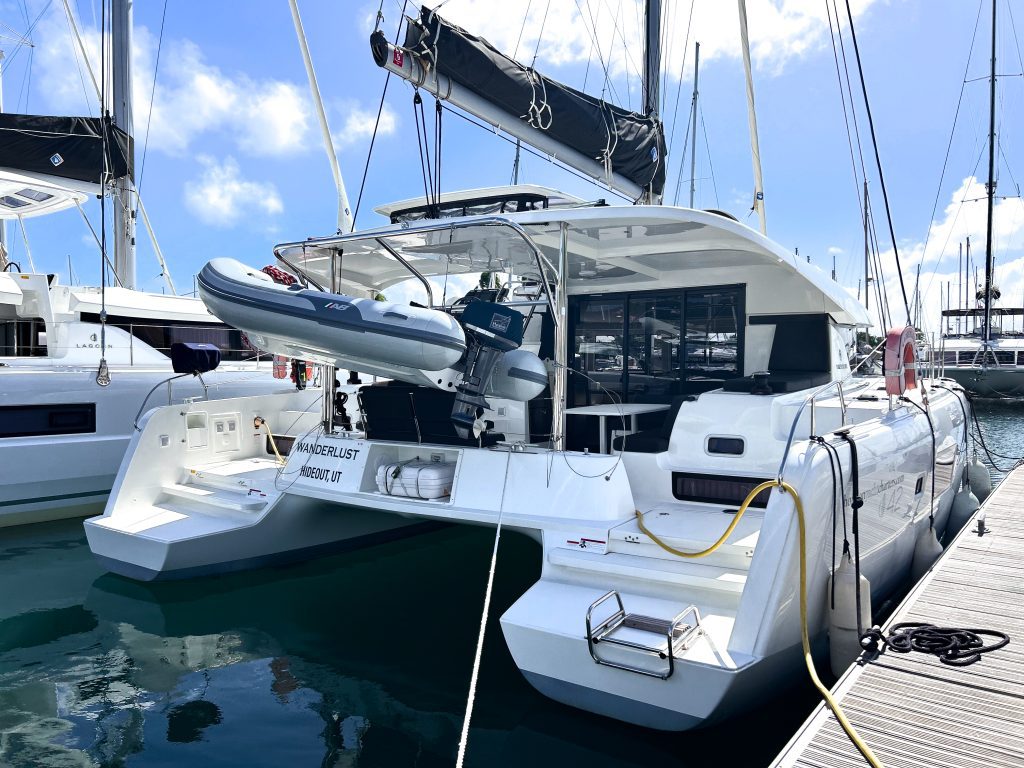 Lagoon 42 OW - 3 + 1 cab. — photo 8