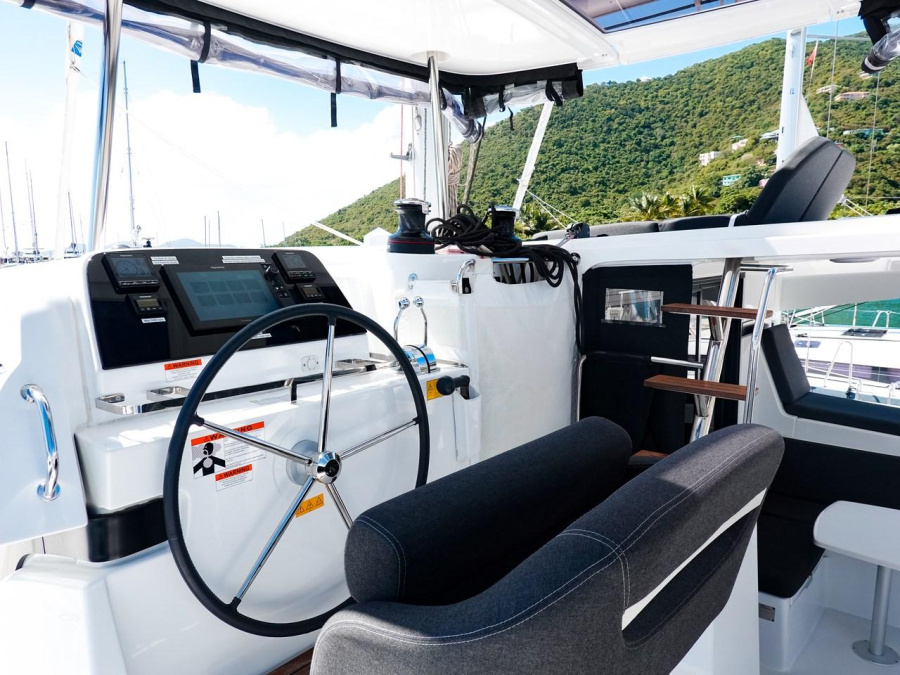 Lagoon 42 OW - 3 + 1 cab. — photo 13