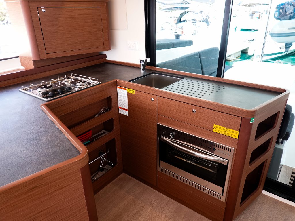 Lagoon 42 OW - 3 + 1 cab. — photo 14