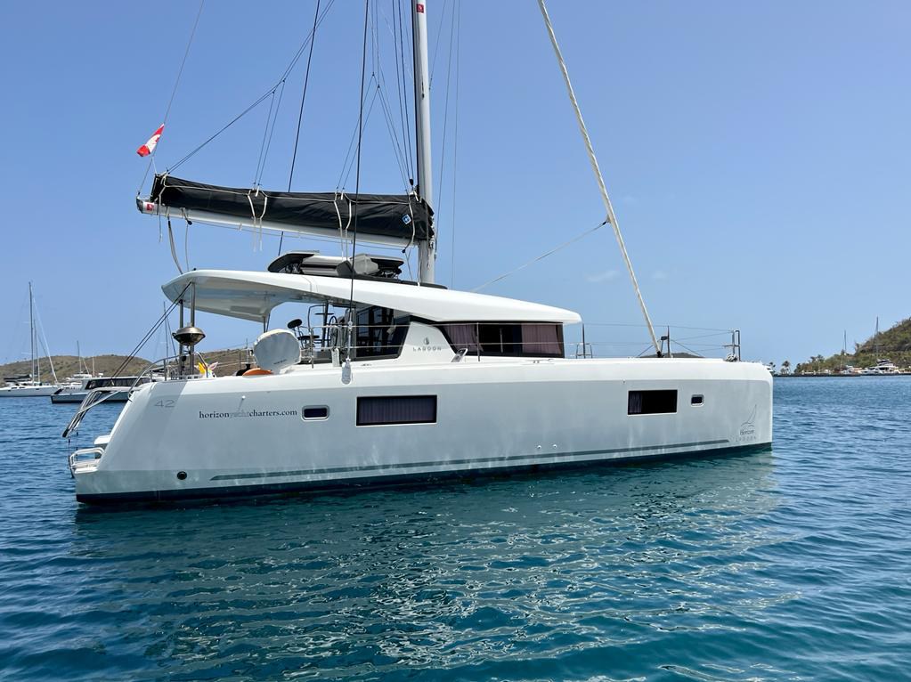 Lagoon 42 - 4 + 2 cab. — photo 1