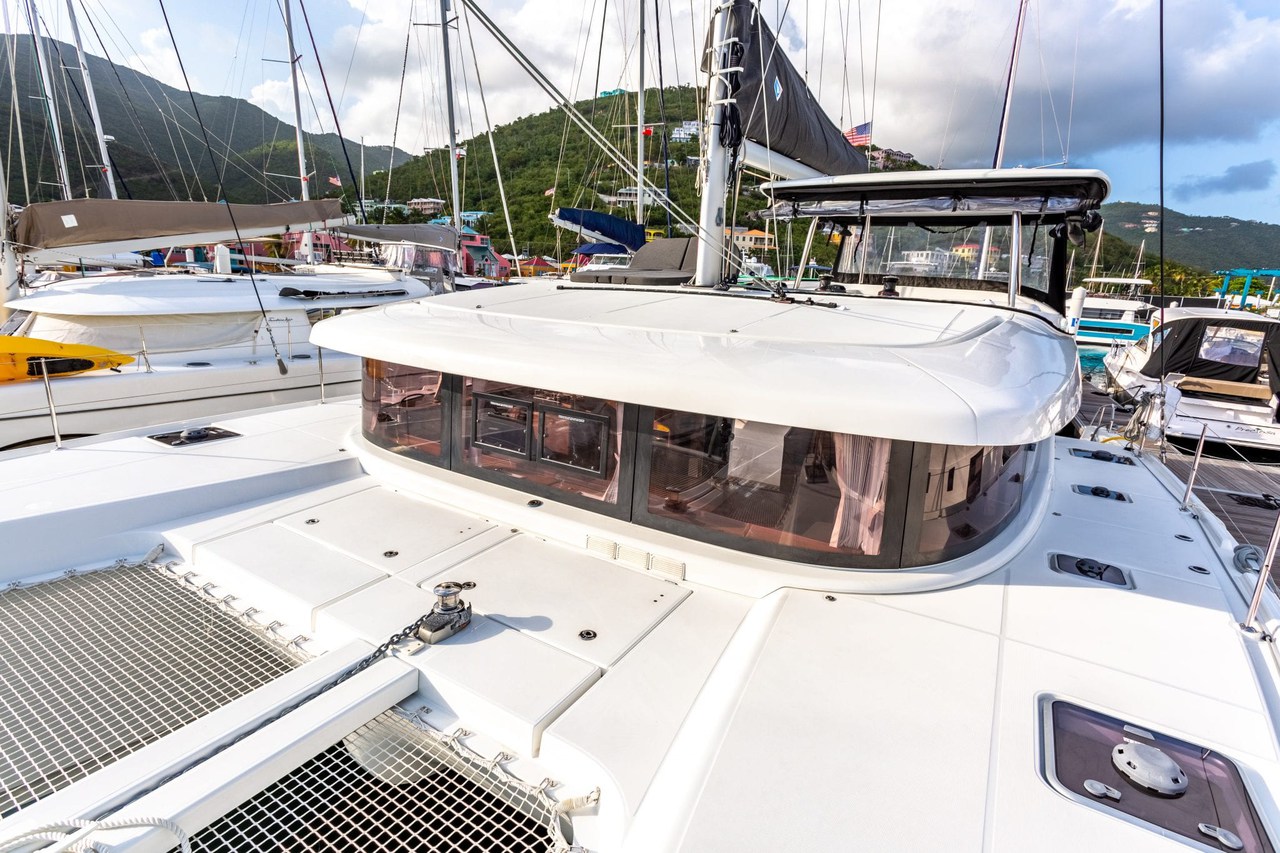 Lagoon 42 - 4 + 2 cab. — photo 7