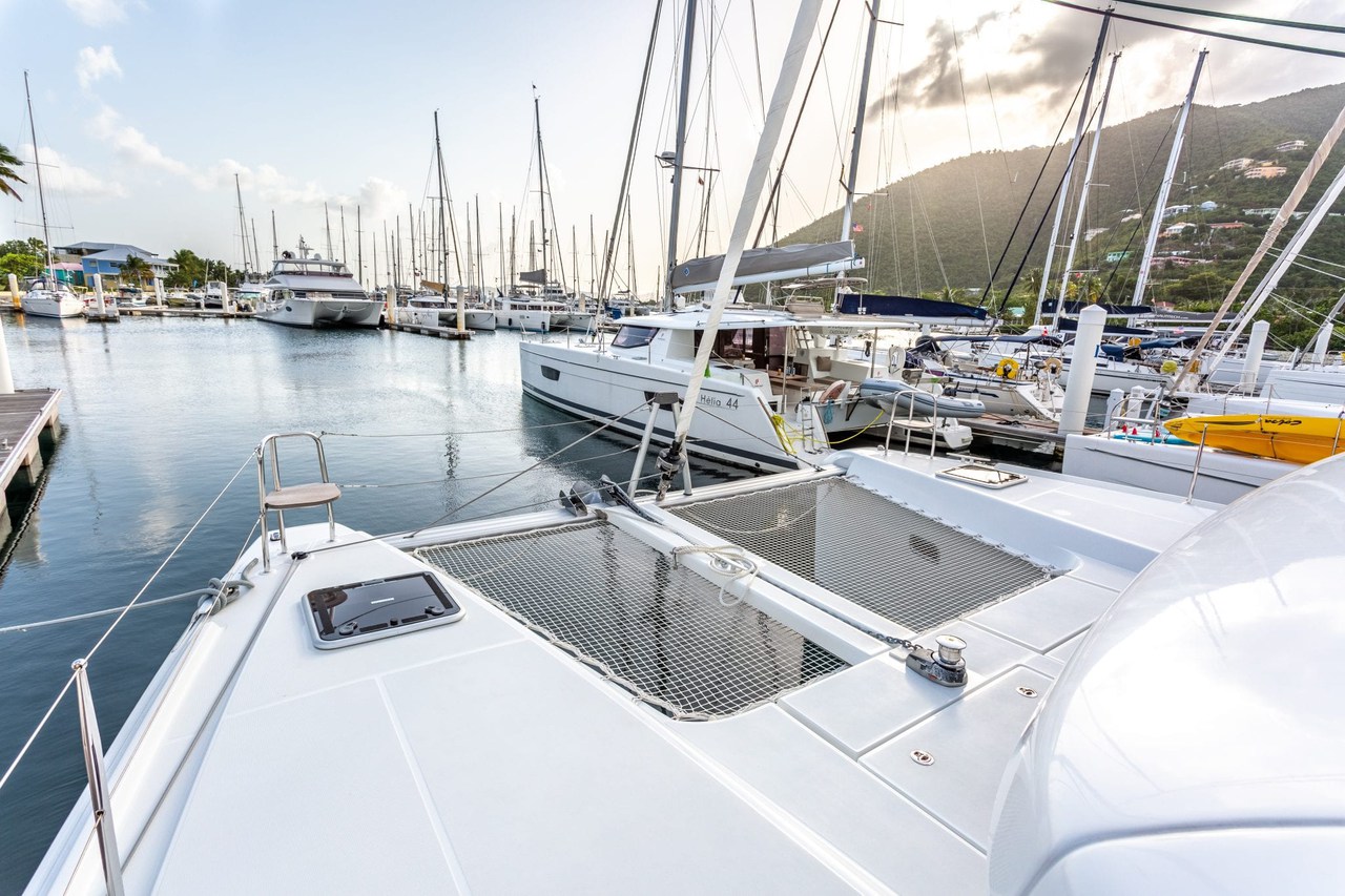 Lagoon 42 - 4 + 2 cab. — photo 8