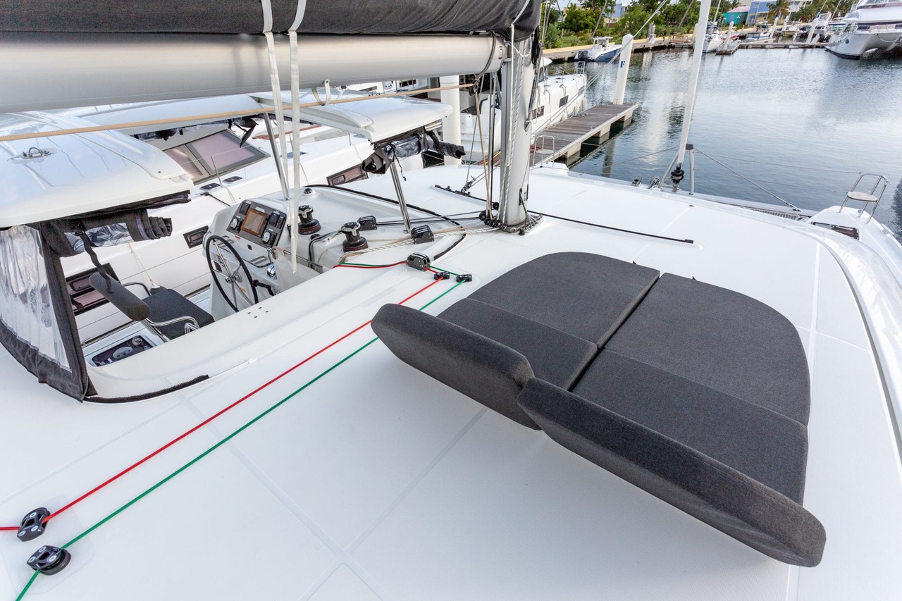 Lagoon 42 - 4 + 2 cab. — photo 10