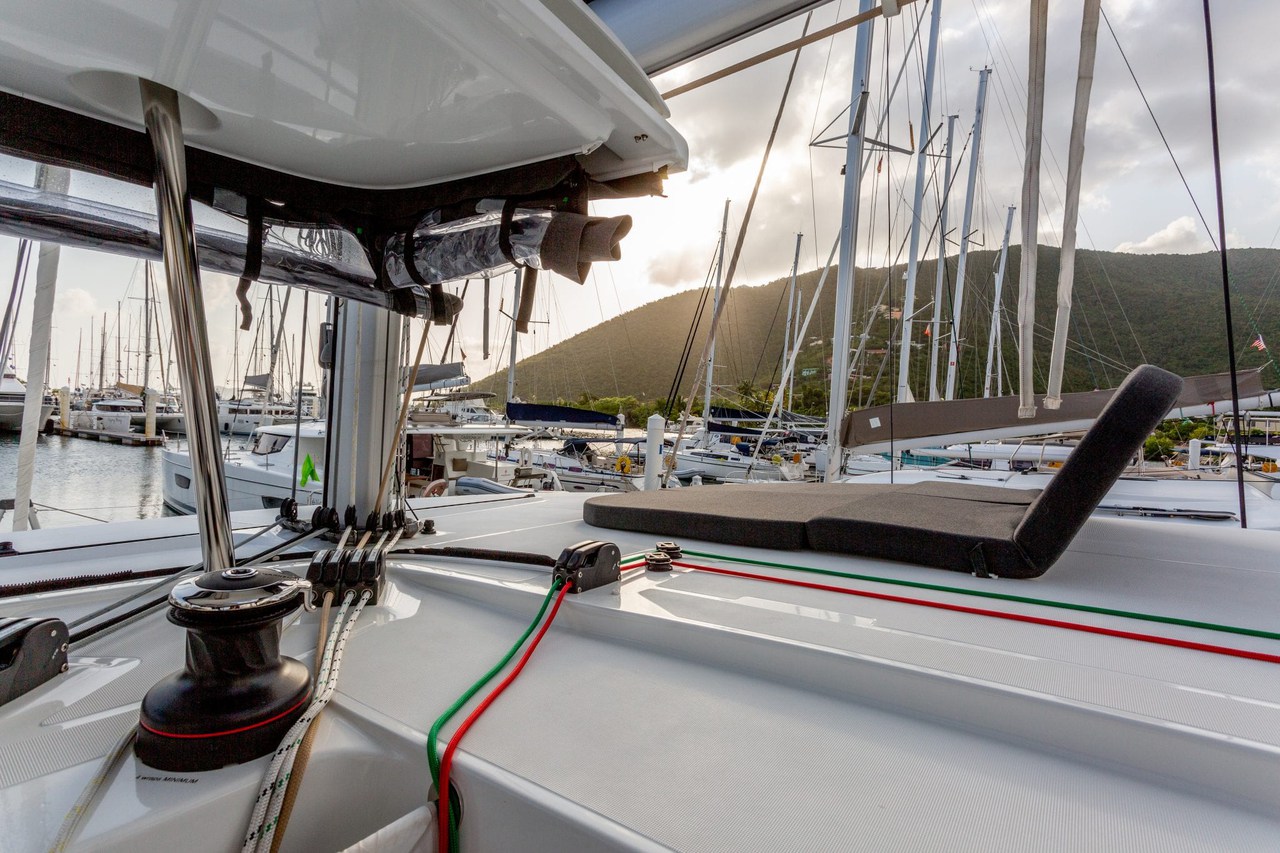 Lagoon 42 - 4 + 2 cab. — photo 11