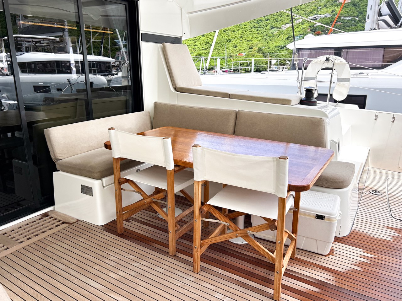 Lagoon 42 OW — photo 11