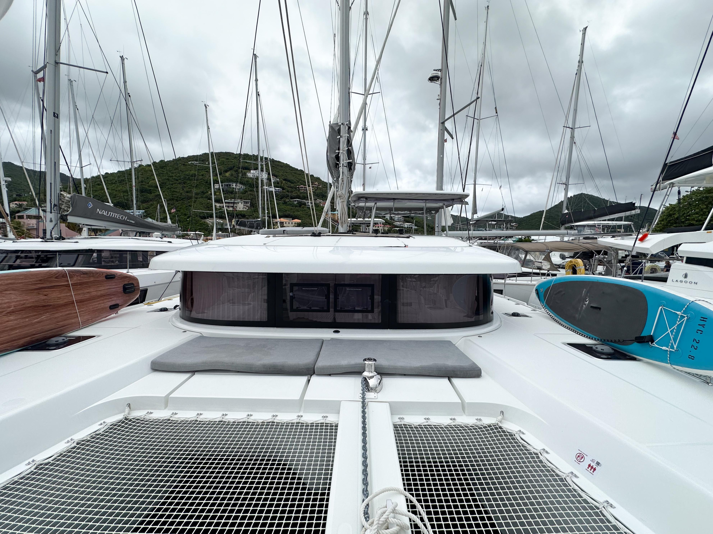 Lagoon 42 - 4 + 1 cab. — photo 10
